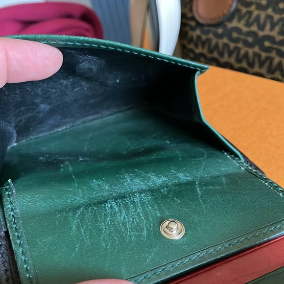 Vintage Gucci wallet! - Picture 11 of 16